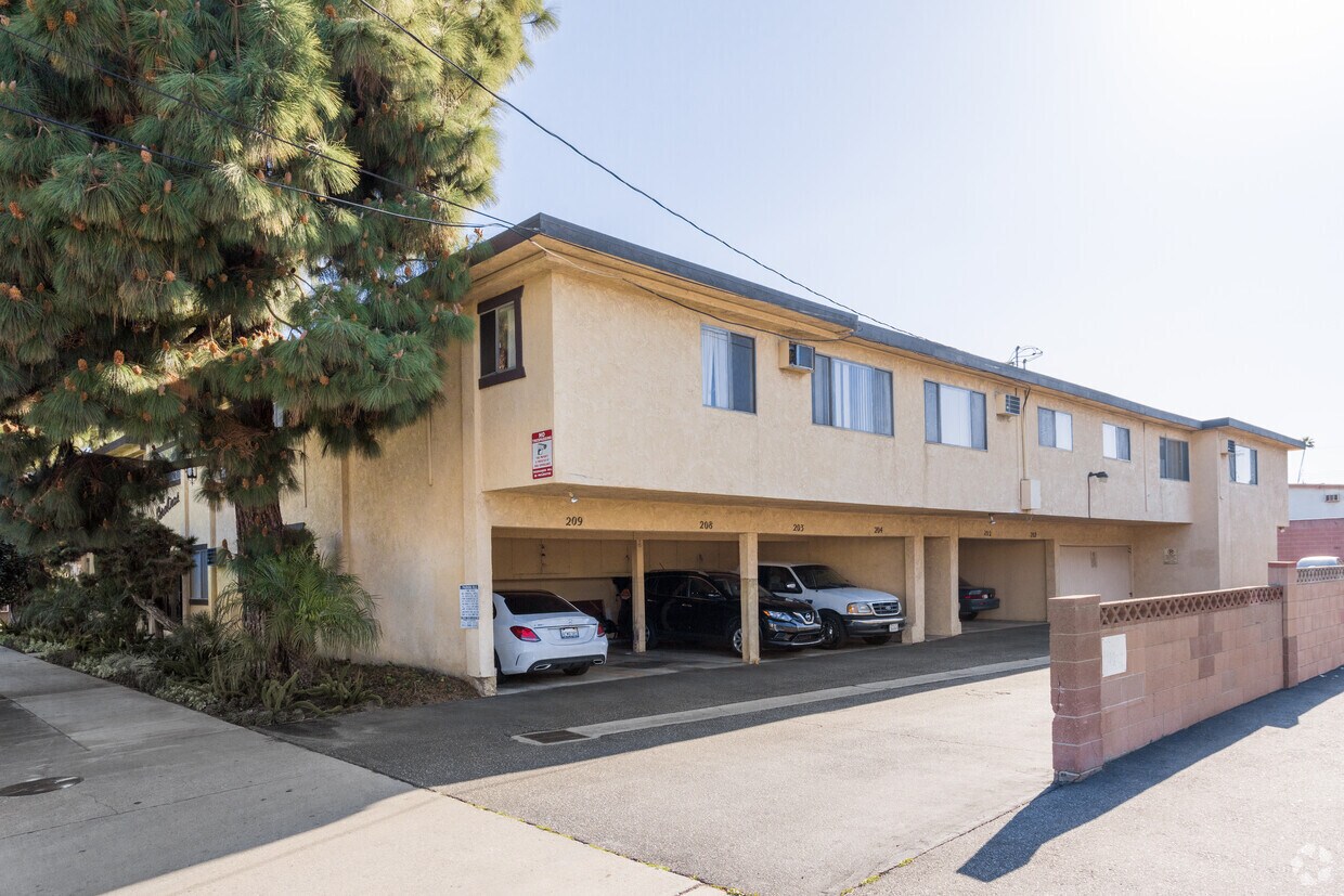 Primary Photo - 10518-10524 Western Ave