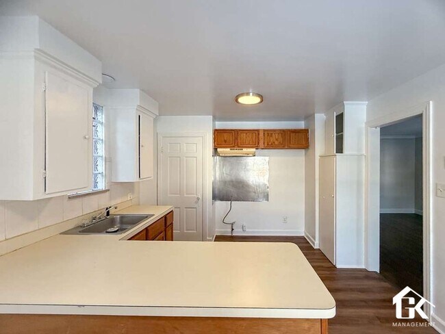 Foto del edificio - 13581 Penrod St