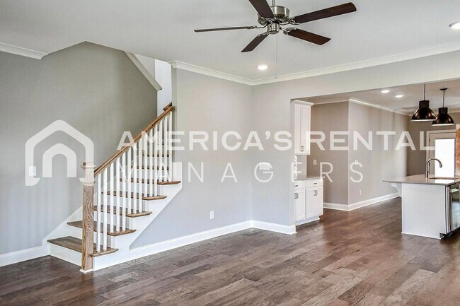 Foto del edificio - Spacious 4-Bedroom, 3.5-Bathroom Home for ...