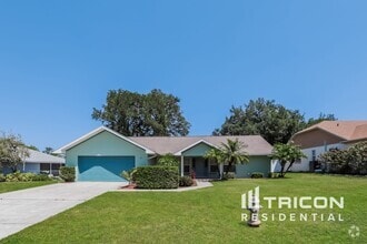 Building Photo - 363 Vail Dr