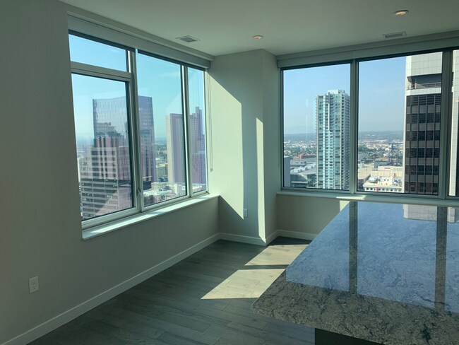 Foto del edificio - 1600 Curtis Street