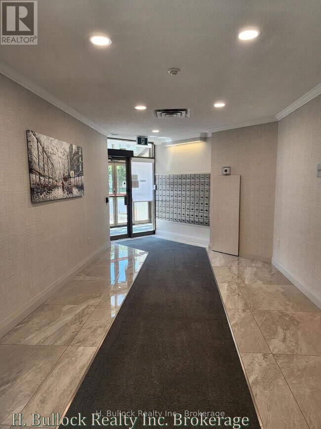 Photo du bâtiment - 5090 Pinedale Ave