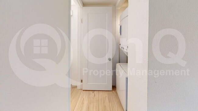 Foto del edificio - 1154 N 85th Pl