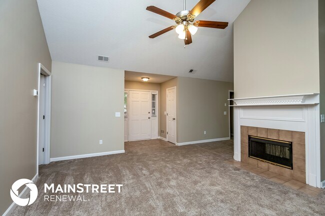 Building Photo - 3212 Rock Creek Dr