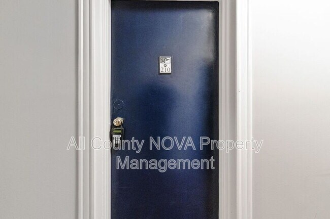 Foto del edificio - 1009 Chillum Rd