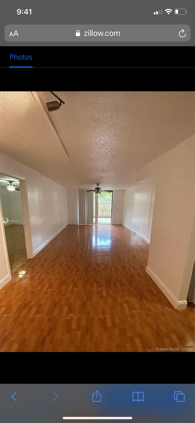 Living room - 8311 SW 142nd Ave