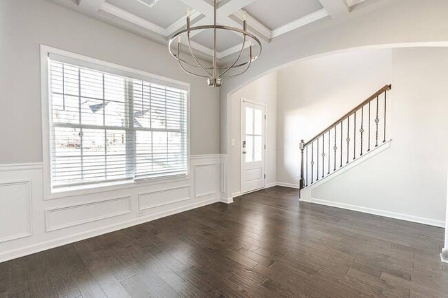 Photo - 1015 Dunkirk Cir House