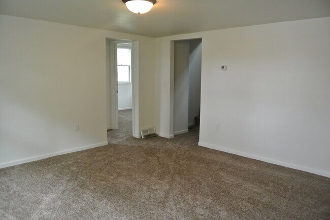 Foto del edificio - 1711 2nd Ave NW