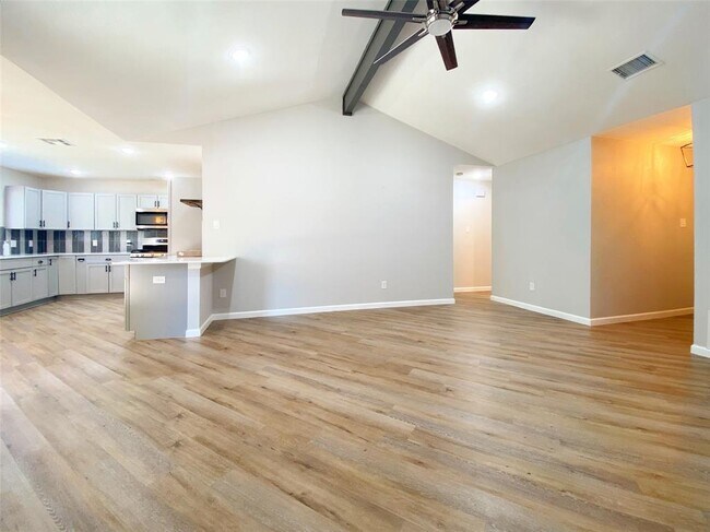 Building Photo - 4705 Quicksilver Blvd