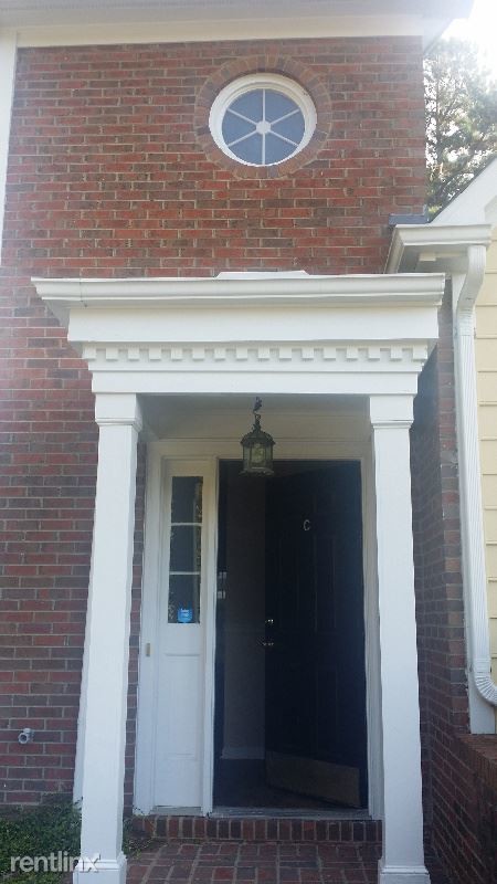 Foto del edificio - 3203 Cypress Park Rd