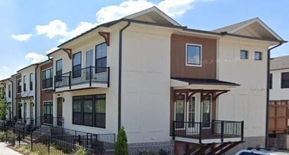 Building Photo - 112 Downing Dr