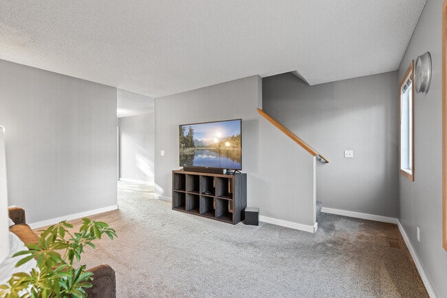 Building Photo - 15515 Foghorn Ln