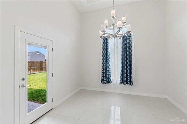 Foto del edificio - 28 Ozark Ave