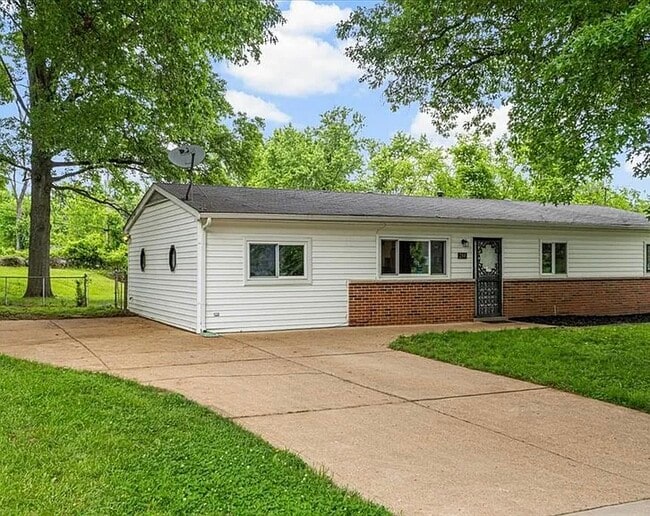 Building Photo - 284 Ramsey Ln