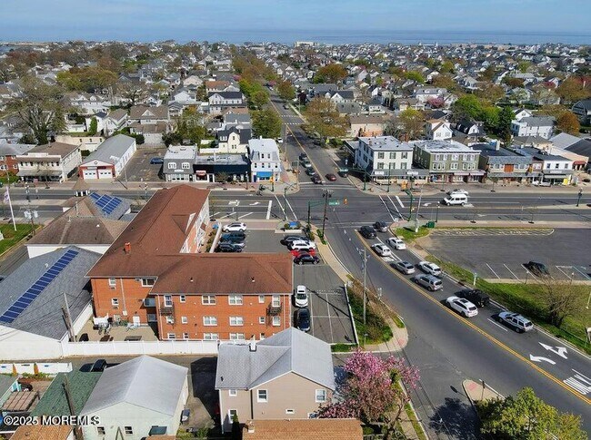 Foto del edificio - 612 Sylvania Ave