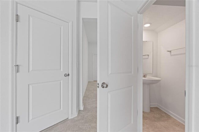 Building Photo - 2716 Pierr St