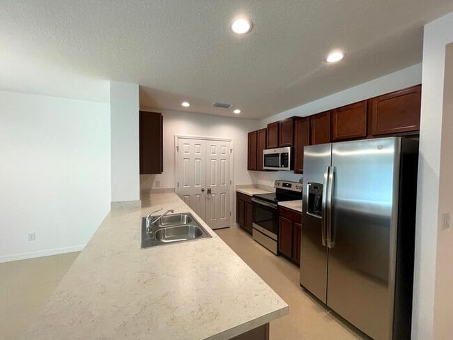 Foto del edificio - Williams Preserve-Brand New Home-846 Marcel Loop Davenport