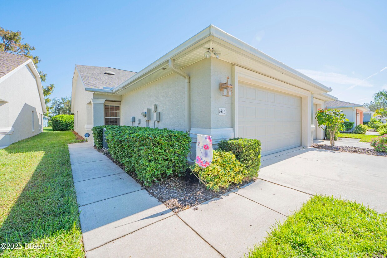 Foto principal - 1412 Coconut Palm Cir
