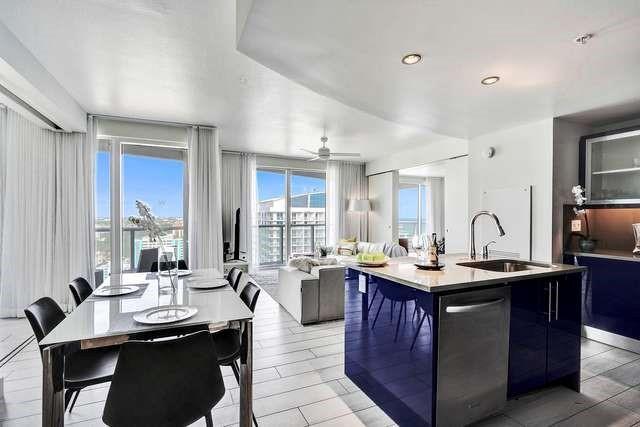 Building Photo - 3101 Bayshore Dr