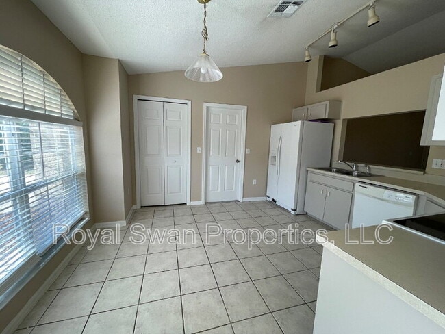 Foto del edificio - 6462 Horizon Point Dr