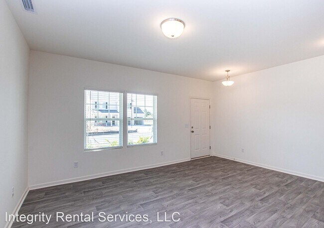 Building Photo - 4 br, 2.5 bath House - 329 Babbling Brook ...