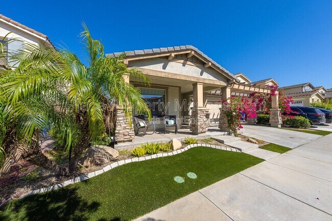 Foto del edificio - 1687 Picket Fence Dr
