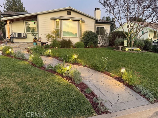 Foto del edificio - 722 Tressy Ave