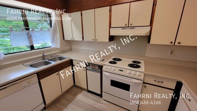 Foto del edificio - Large 2 bedroom 2.5 bath Townhouse in the ...