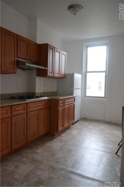 Primary Photo - 87-21 85th St