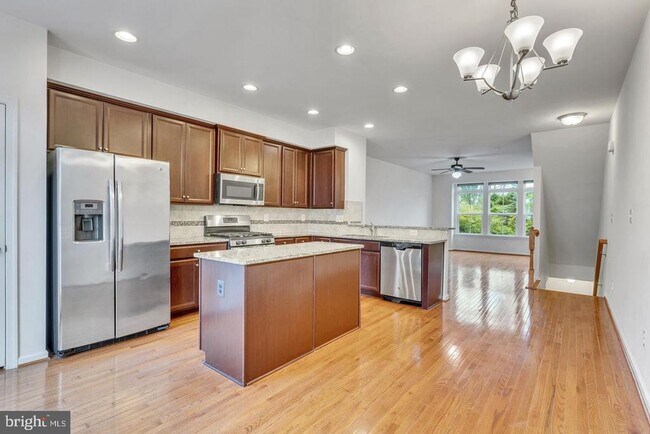 Foto del edificio - 41751 McMonagle Square