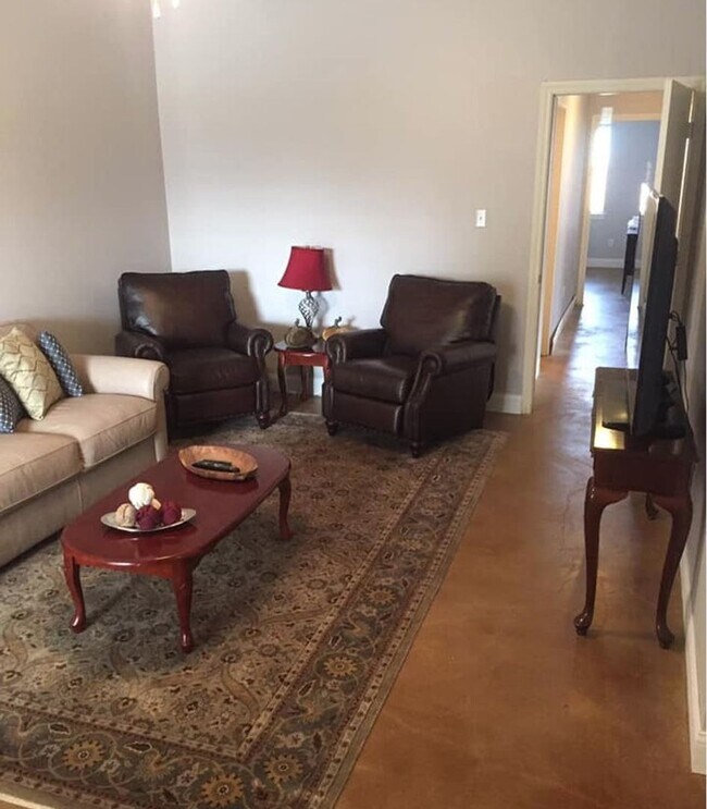 Foto del edificio - 606 Corregidor Dr