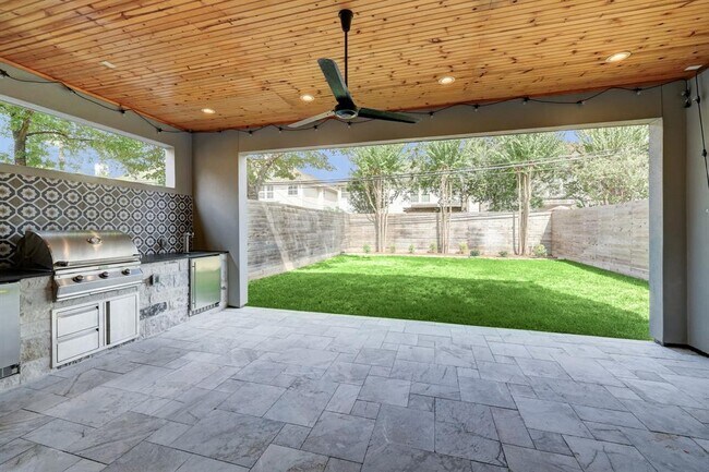 Foto del edificio - 1322 Caywood Ln