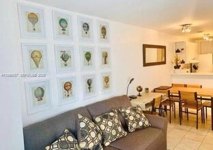 Building Photo - 821 SW 2nd St