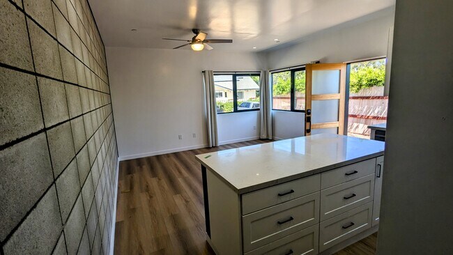 Foto del edificio - 252 Rancho Santa Fe Rd