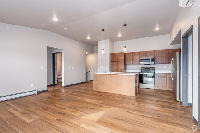 2BR, 2BA - 1,308SF - Living Room - Strata by Toonen