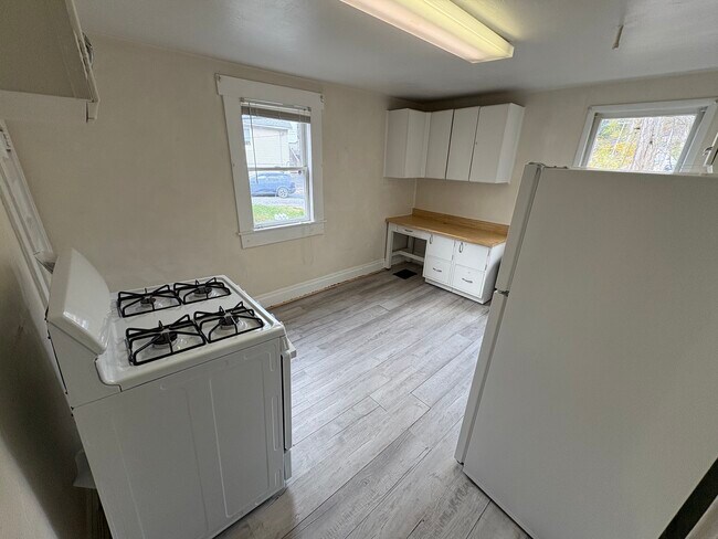 Foto del edificio - 370 Falling Run Rd