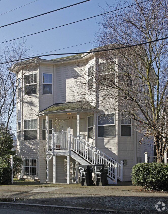 Foto principal - 1815 Harvard Ave