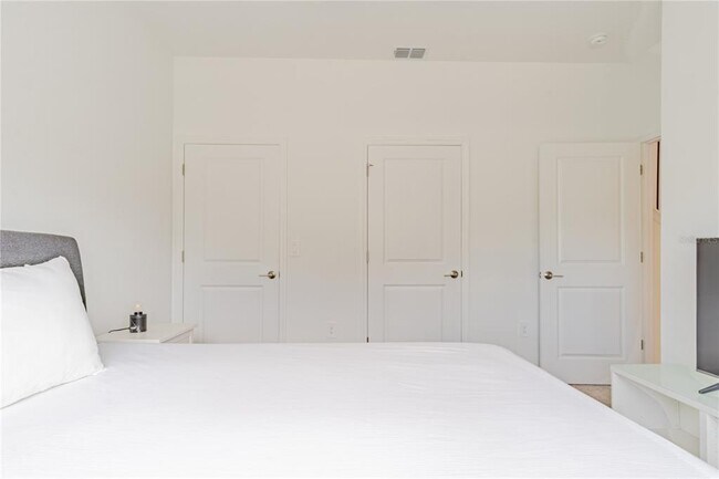 Foto del edificio - 2705 Scrapbook St