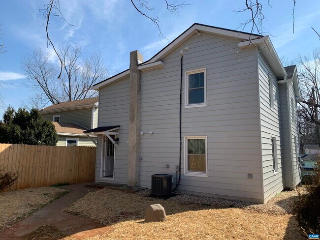 Foto del edificio - 337 South Street West