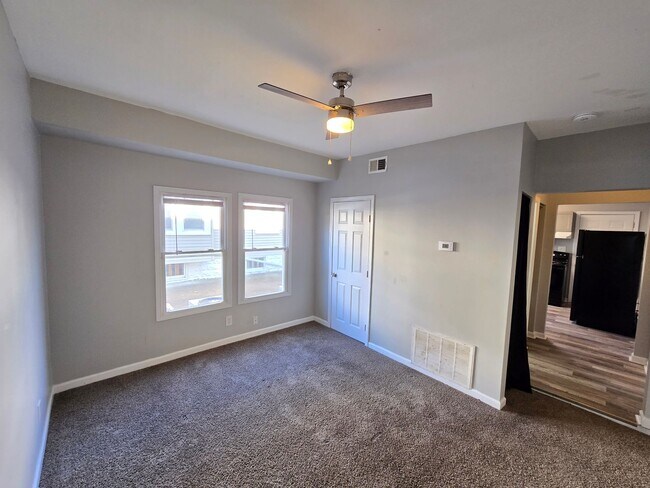 Building Photo - 115 N 46th St