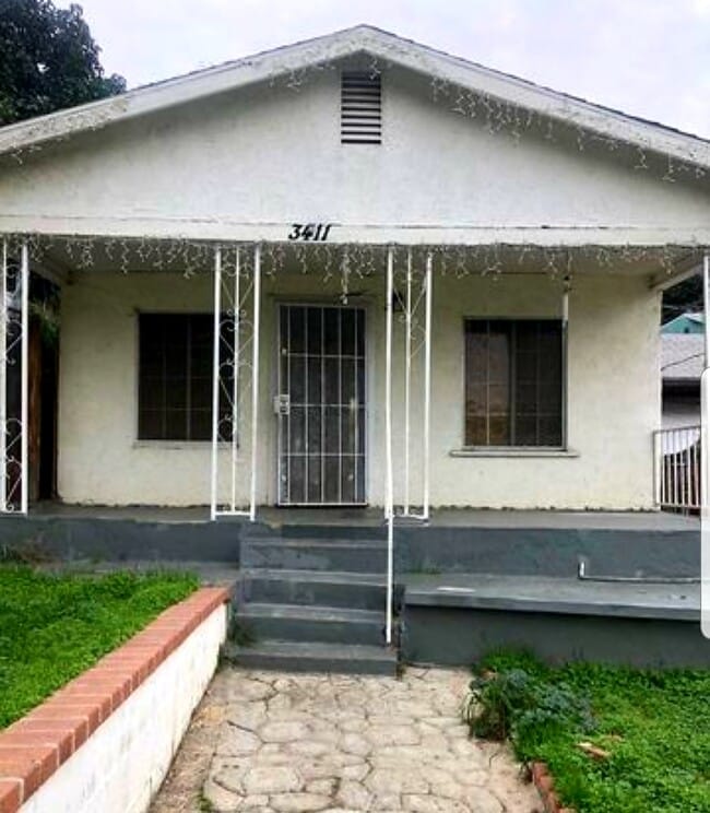 Vista frontal - 3411 Galena St