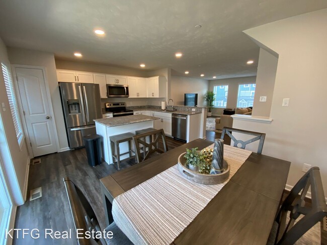 Building Photo - 3 br, 2.5 bath House - 120 Amicus Dr