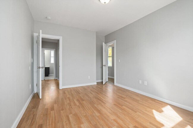 Foto del edificio - 3217-3219 Camp Street