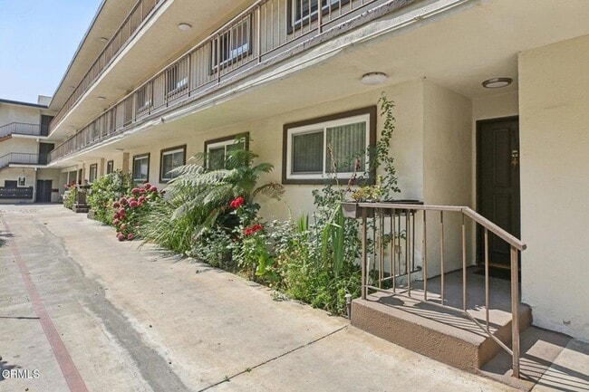 Building Photo - 1935 Alpha Rd