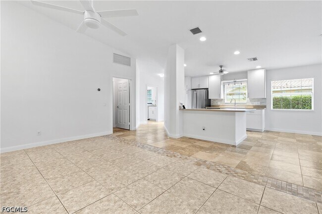 Building Photo - 28869 Vermillion Ln