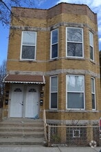 Building Photo - 3443 S Union Ave