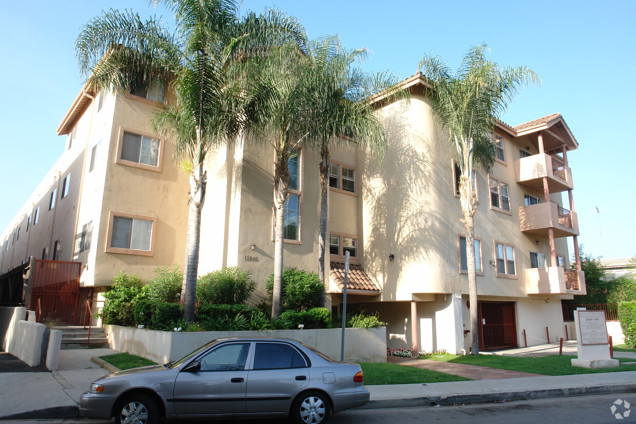 Building Photo - Valleyheart Apartments