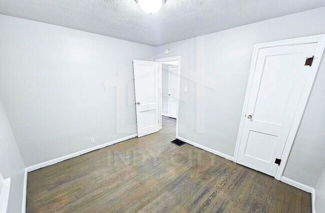 Foto del edificio - 3539 Prospect St