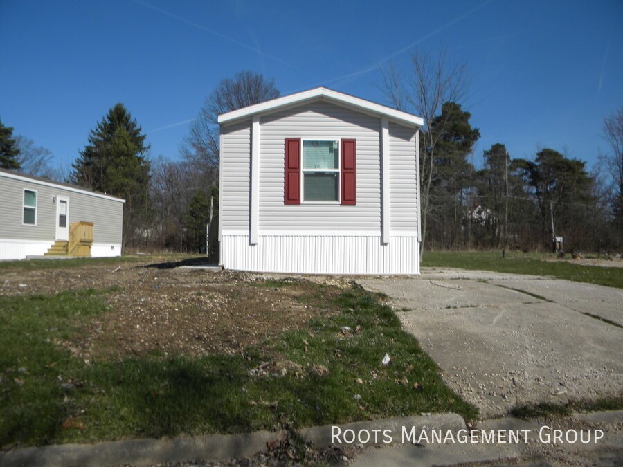 Primary Photo - Home Available to Lease - Apply Today!
