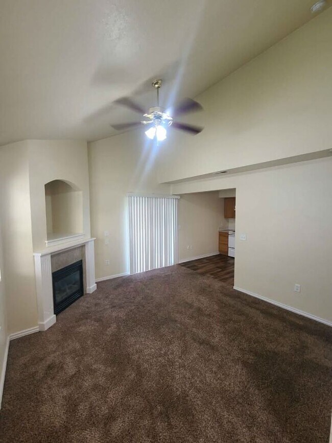 Building Photo - 405H Maid Jessica 6M Inv